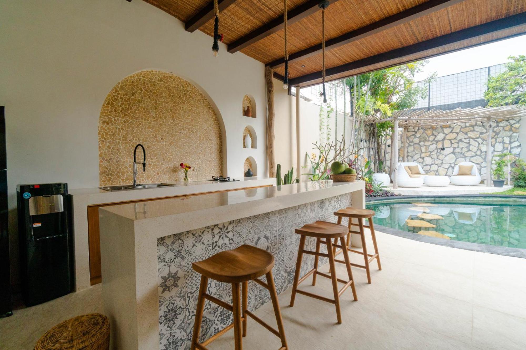 Lamoon Berawa Villa *