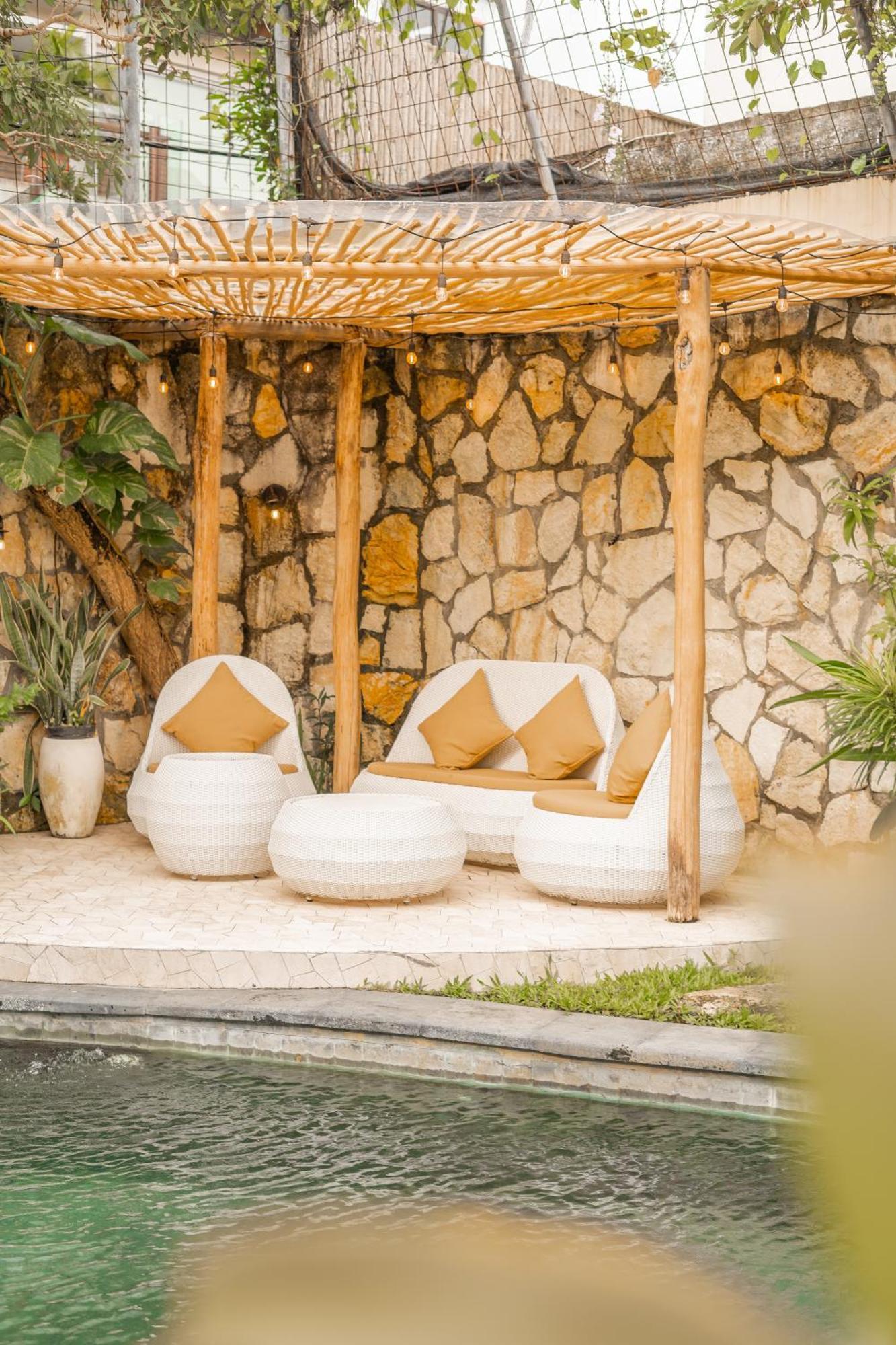 Lamoon Berawa Villa