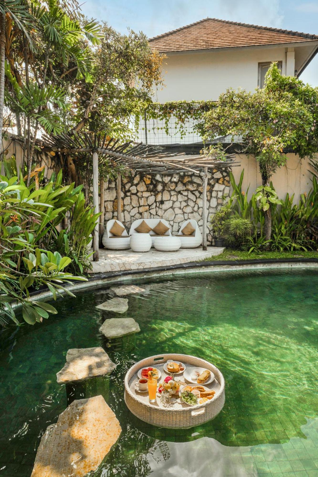 Lamoon Berawa Villa